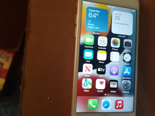Slightly used iPhone 8 64Gb just arrived!