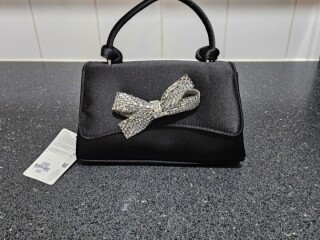 Beautiful ladies bags at affordable prices all uk brands