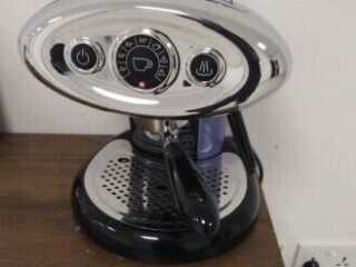 Illy Espresso Machine, 1, Black