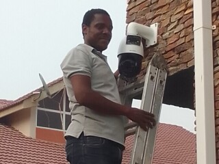 CCTV Camera Installer