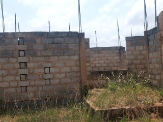 Uncompleted 3unit apts 2bedroom each