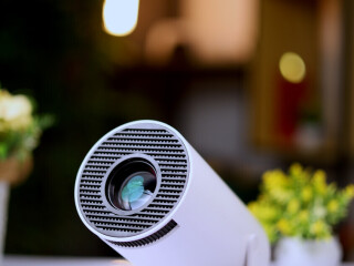 Flick Mini Smart projector