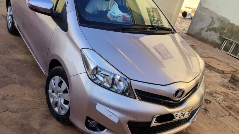 toyota-vitz-2012-quick-generous-sale-big-1